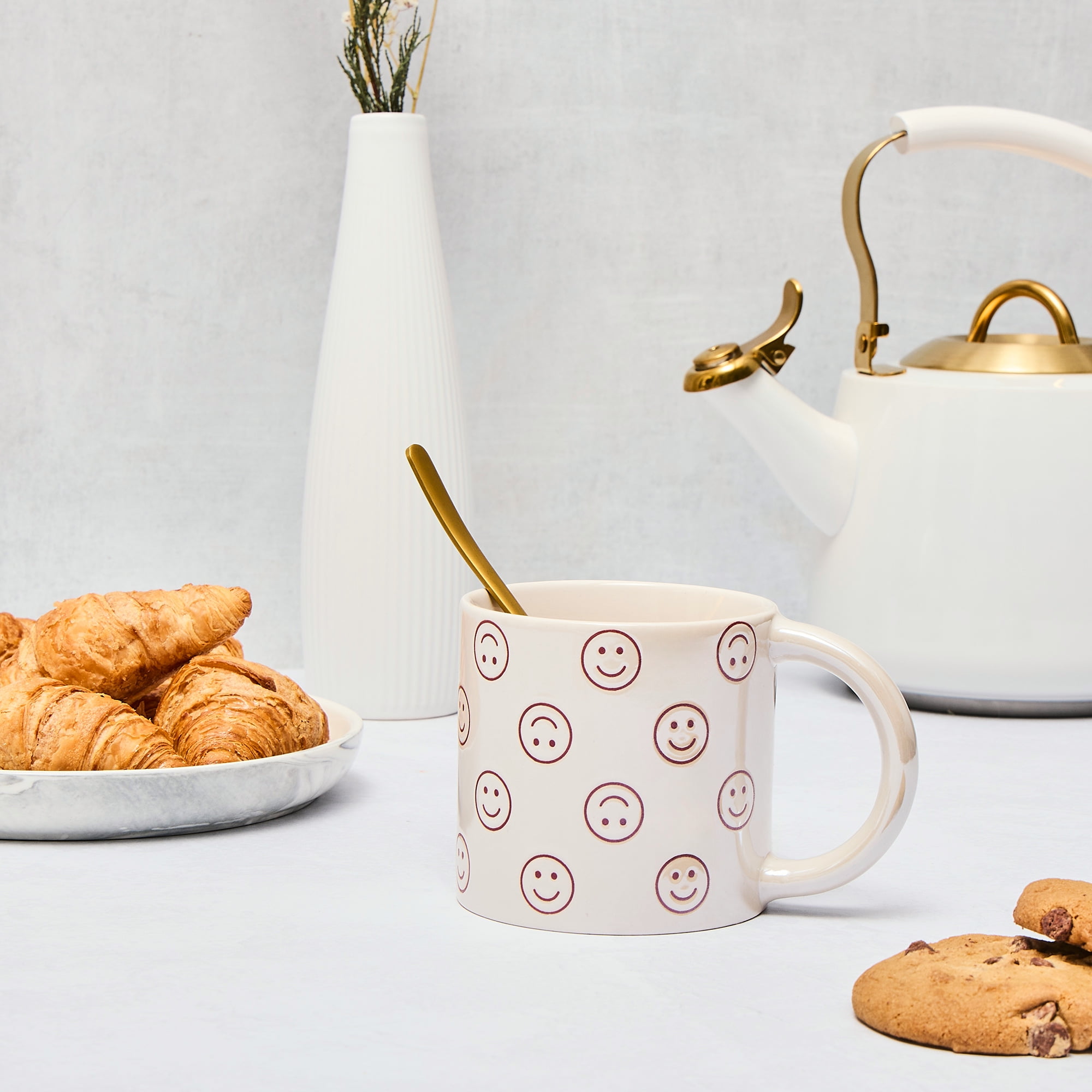 Thyme & Table 15.2 fl oz Pearlized Smiley Faces Stoneware Mug - Image 3